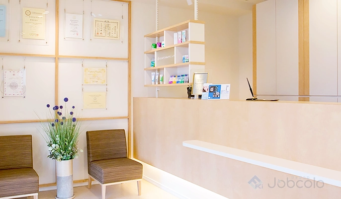 さとみデンタルクリニック　歯科衛生士　/　正社員:受付