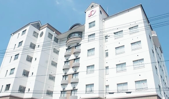 介護老人保健施設 福寿荘　介護職　/　正社員（夜勤あり）:施設外観